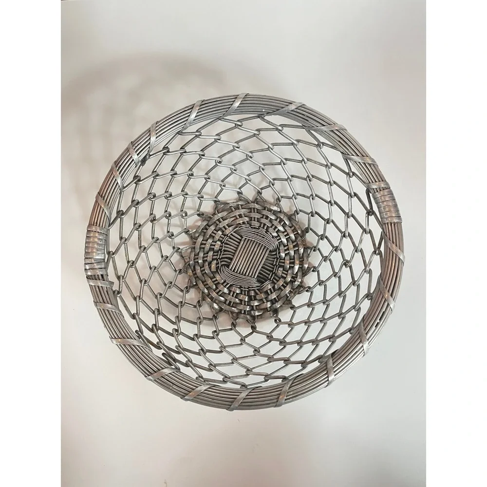Vintage Silver Chunky Metal Wire Mesh‎ Woven Basket Round Decorative Bowl 8 Inch
